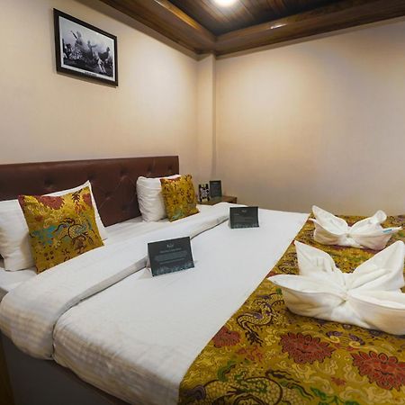Muscatel Stardust - Chowrasta Mall Road Darjeeling  Bagian luar foto