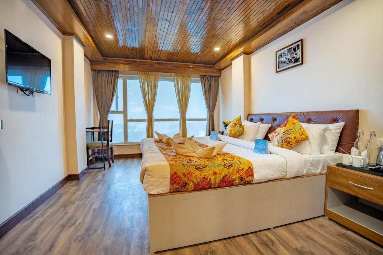 Muscatel Stardust - Chowrasta Mall Road Darjeeling  Bagian luar foto